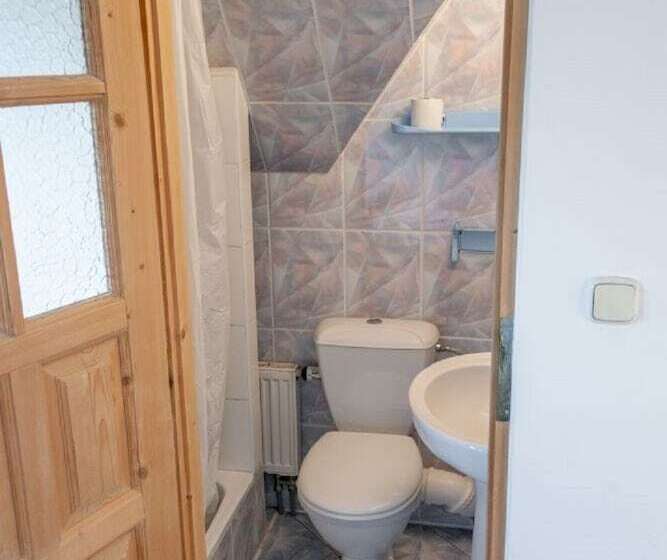 اتاق استاندارد با چشمانداز کوهستان, Willa Turnia