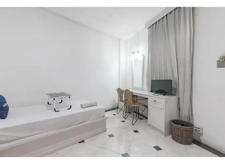 Quarto Estandar Individual, Urbanview Hotel Utari