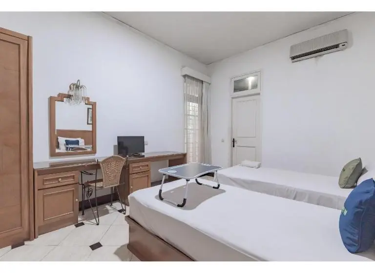 Quarto Deluxe, Urbanview Hotel Utari