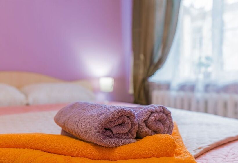 Standard Studio, Apart Hotel On Marata 28