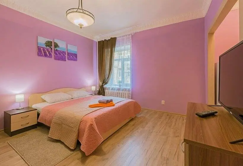 استودیوی استاندارد, Apart Hotel On Marata 28