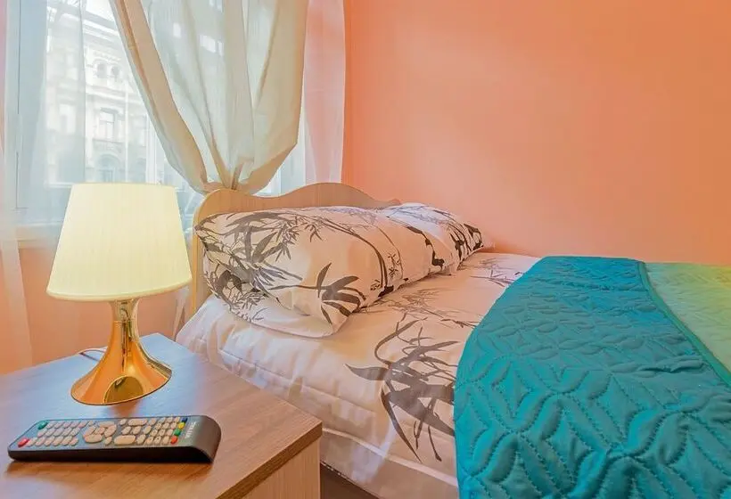 اتاق استاندارد با سرویس بهداشتی مشترک, Apart Hotel On Marata 28