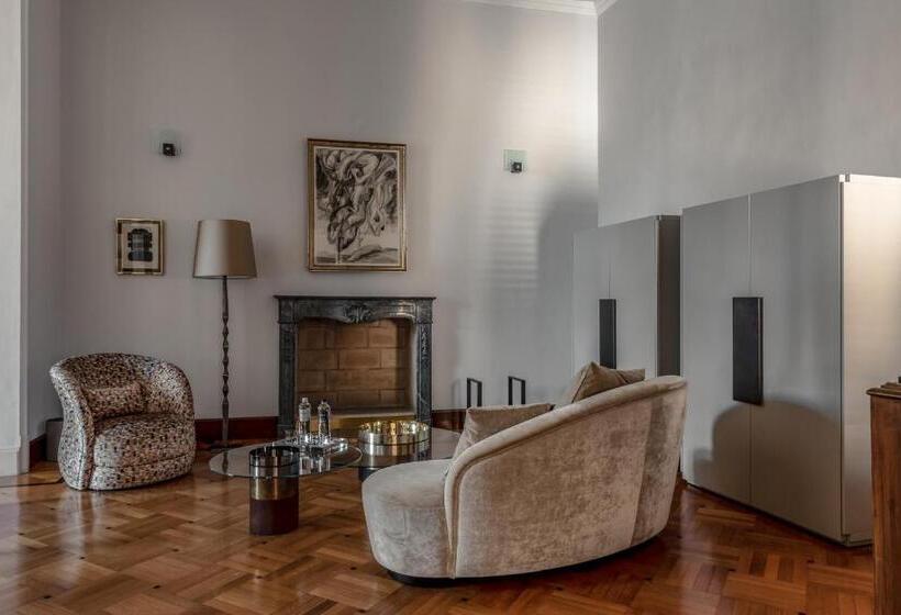 سوییت لوکس, La Fiermontina Palazzo Bozzi Corso