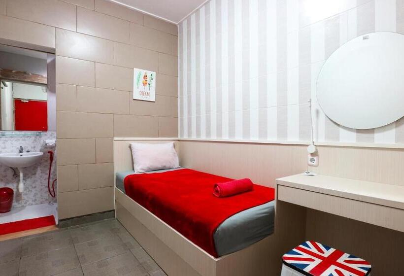 اتاق استاندارد یک نفره, Kamariska Hostel