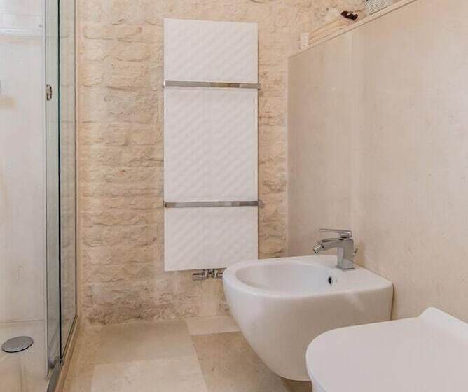 Habitació Deluxe, Astra