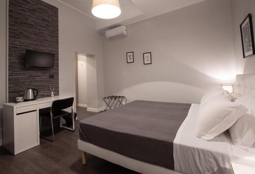 اتاق راحتی سه تخته, Maribea Rome Center