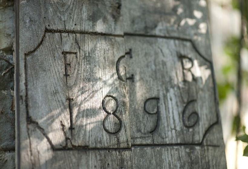 Студия Стандарт, Agriturismo La Pieve