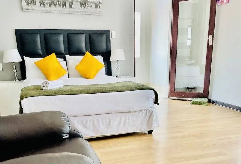 اتاق لوکس, Airport Royal Guest House