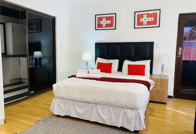 豪华房间, Airport Royal Guest House