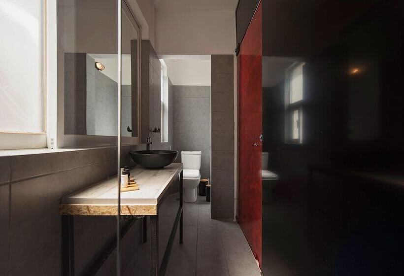 エクゼクティブスイート, Piraeus Premium Suites