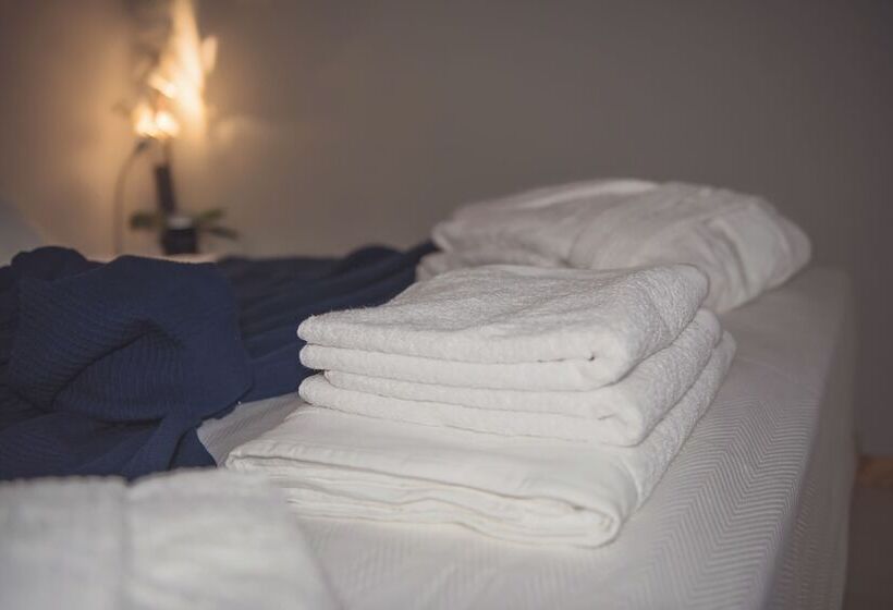 エクゼクティブスイート, Piraeus Premium Suites