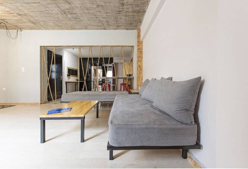 エクゼクティブスイート, Piraeus Premium Suites