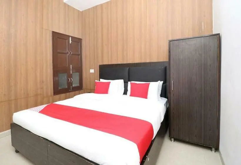 اتاق کلاسیک سه تخته, Kailash Regency By Oyo Rooms