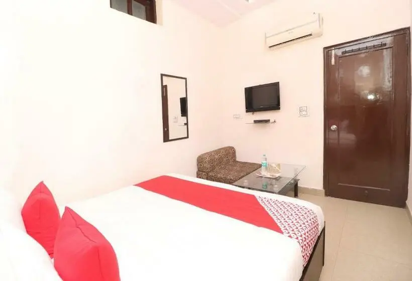 اتاق کلاسیک سه تخته, Kailash Regency By Oyo Rooms