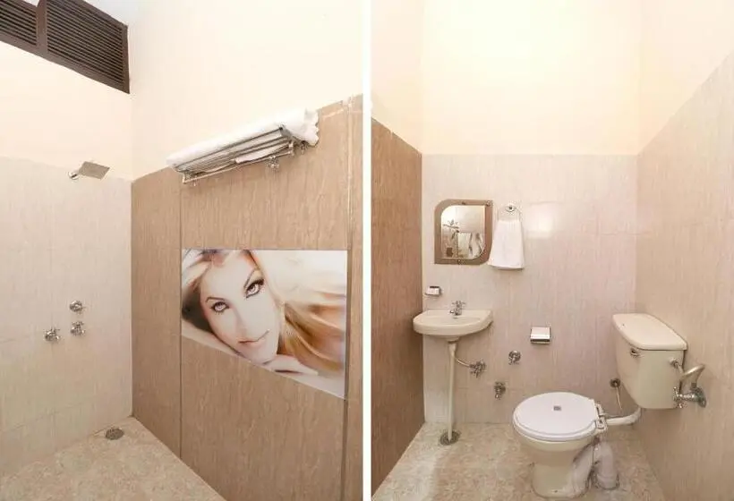 اتاق لوکس سه تخته, Kailash Regency By Oyo Rooms