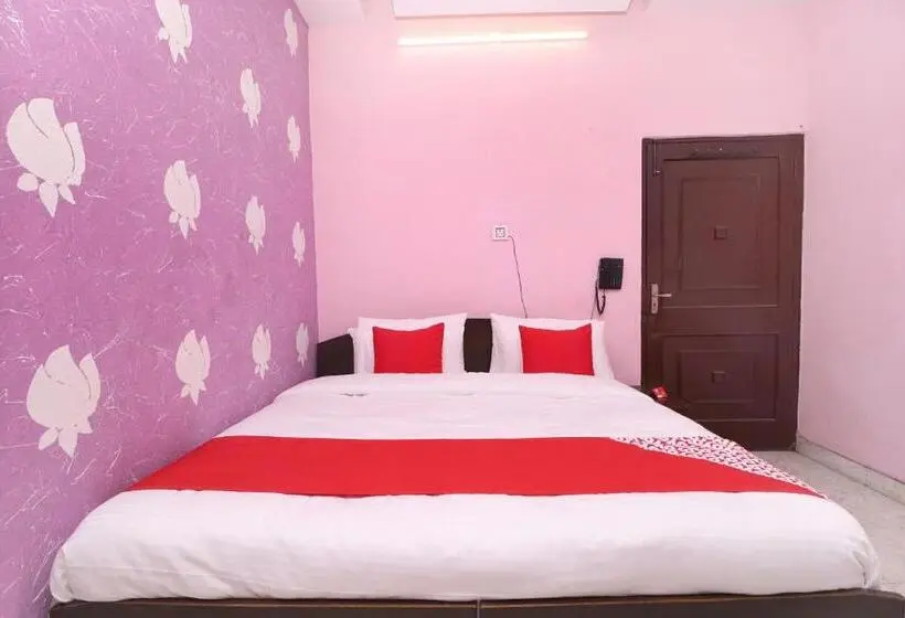 اتاق لوکس سه تخته, Kailash Regency By Oyo Rooms
