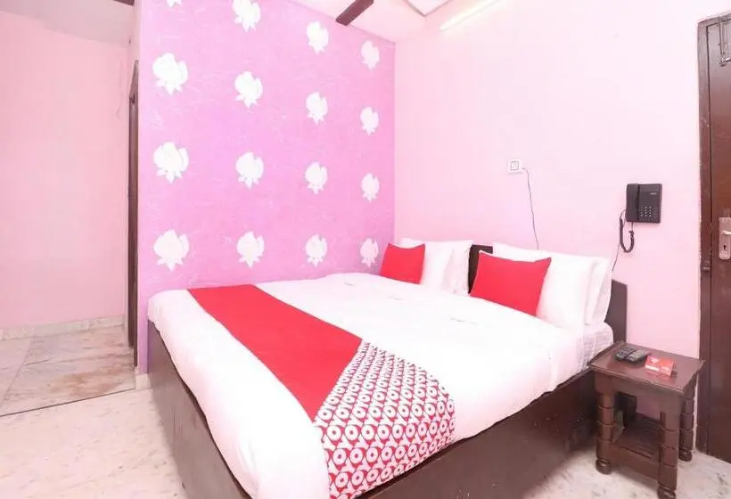 اتاق لوکس سه تخته, Kailash Regency By Oyo Rooms