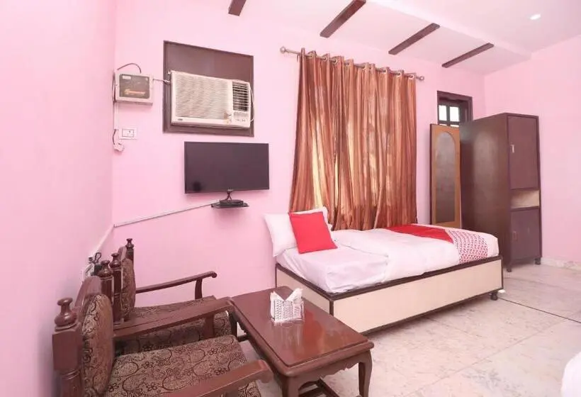 اتاق لوکس سه تخته, Kailash Regency By Oyo Rooms