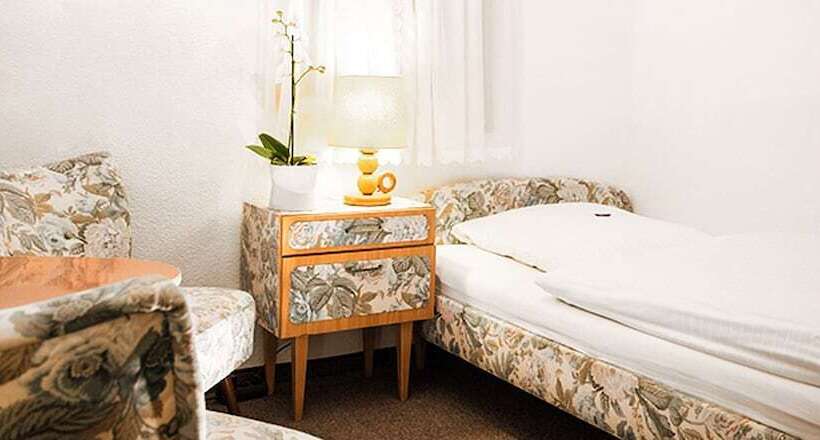 غرفة قياسية فردية, Wagner