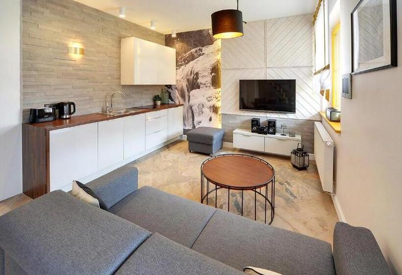 带阳台两卧公寓, Norweska Dolina Family&pet Friendly Resort