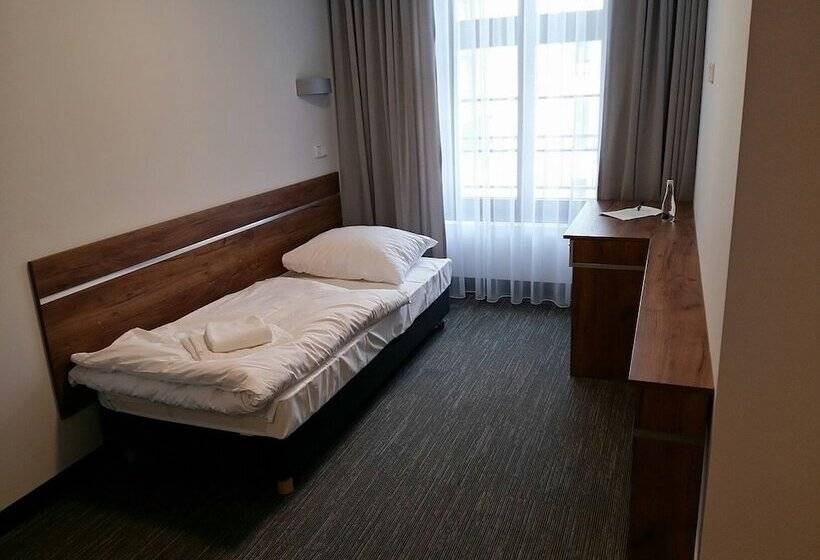 标准单人间, Kamienica Pod Aniołami