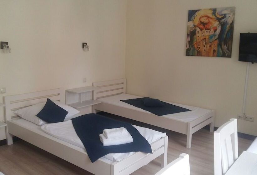 四人标准间, Kamienica Pod Aniołami