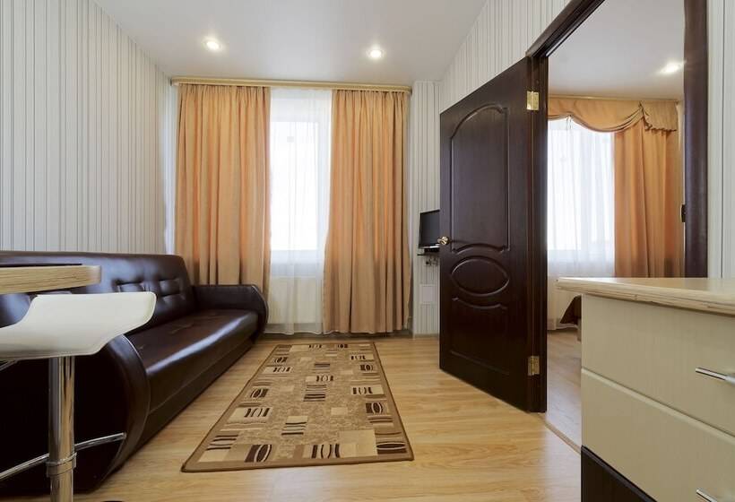 اتاق خانوادگی, Orion Apartment