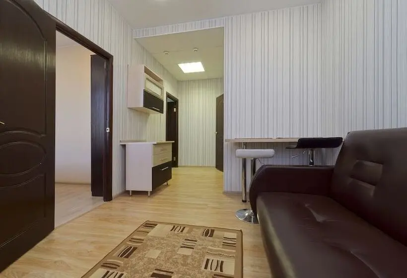 ファミリールーム, Orion Apartment