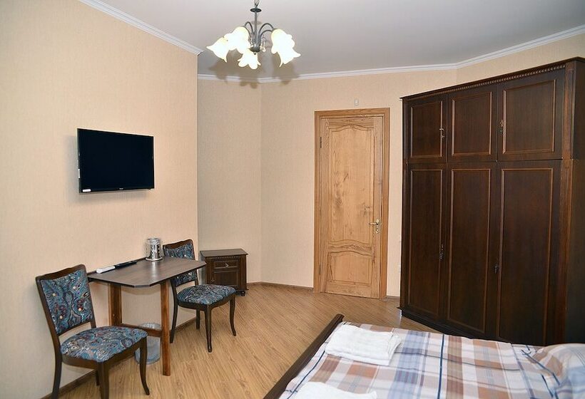 اتاق عادی با تخت دوبل, Center Villa Kutaisi