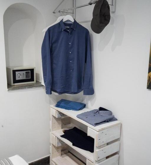 豪华单人间, Palermo Gallery