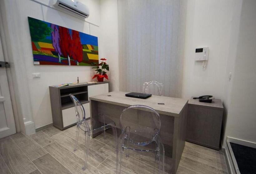 豪华单人间, Palermo Gallery