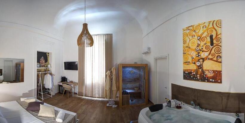 带大床的标准间, Palermo Gallery