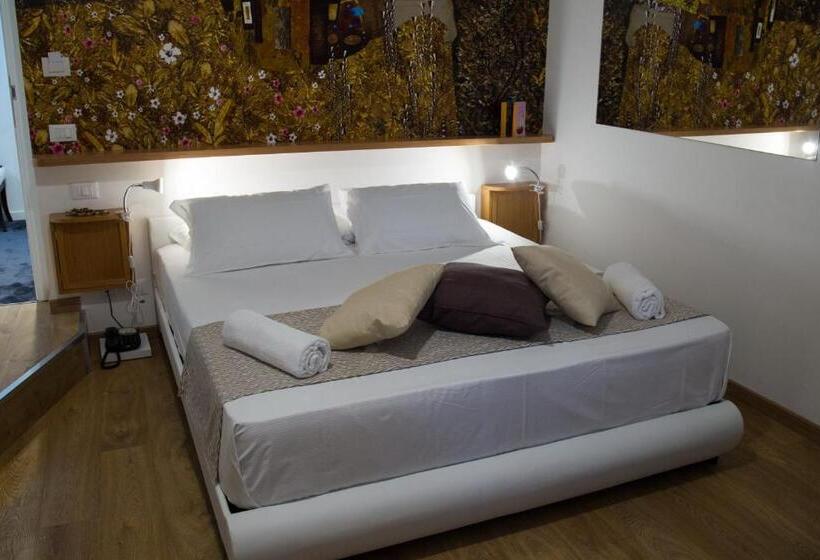 带大床的标准间, Palermo Gallery