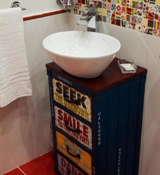 四人高级间, Palermo Gallery