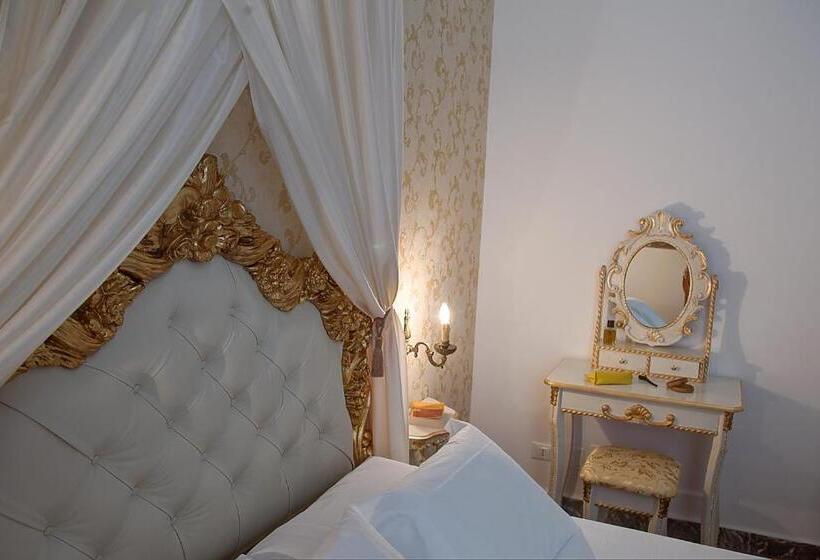 سوییت لوکس, Palermo Gallery