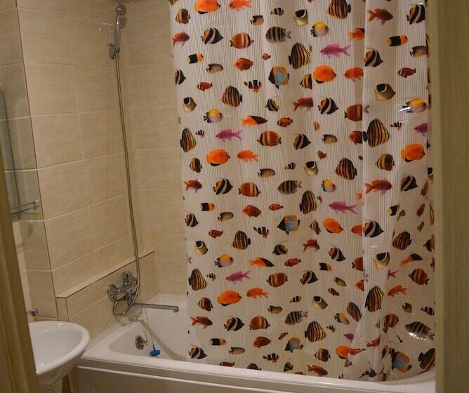 家庭间, Capsule Hotel Aloha