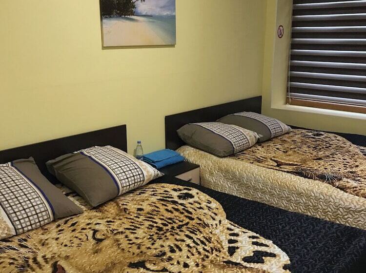 家庭间, Capsule Hotel Aloha