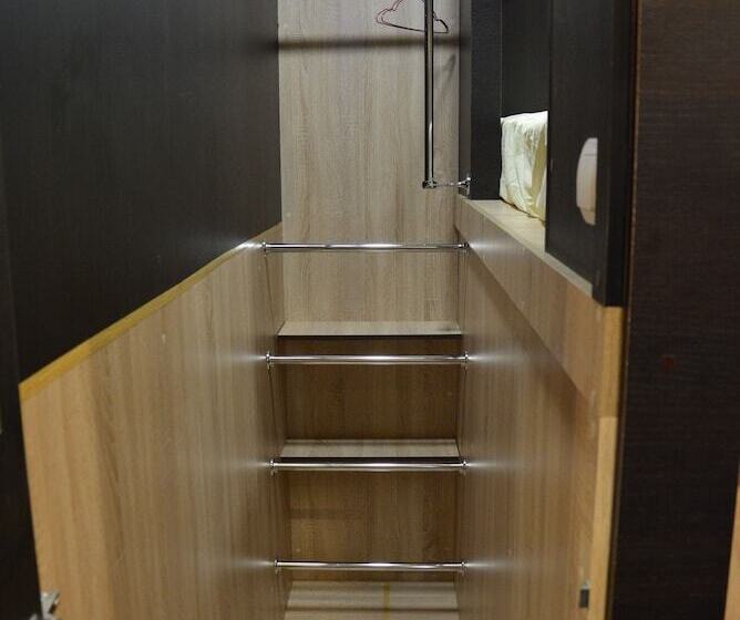 이코노미 룸, Capsule Hotel Aloha