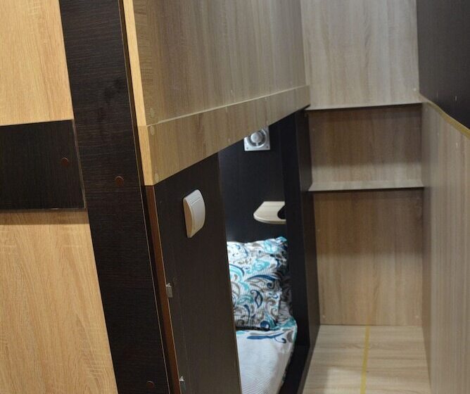 经济房, Capsule Hotel Aloha