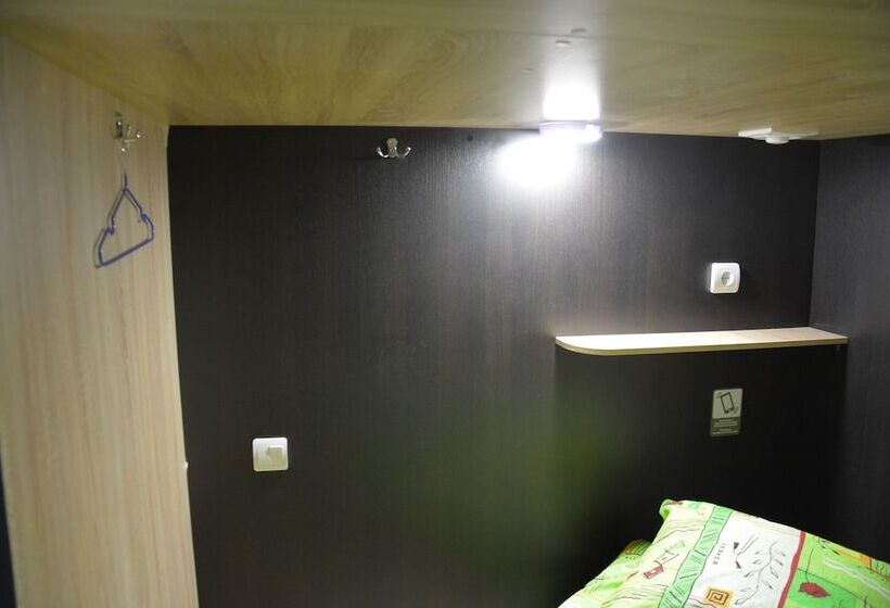 标准单人间, Capsule Hotel Aloha