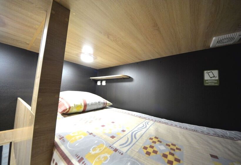이코노미 트리플 룸, Capsule Hotel Aloha