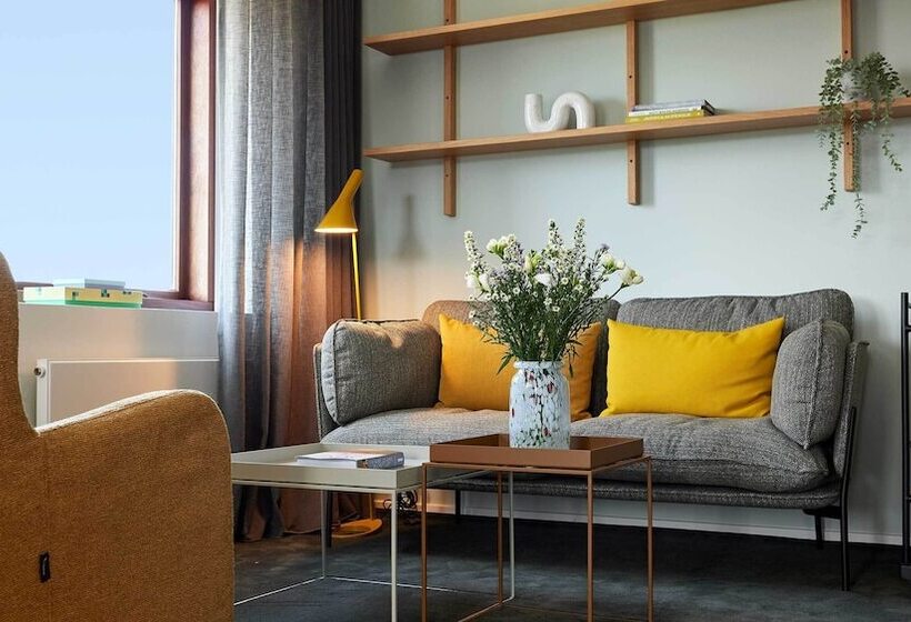 דירת חדר סופריור, Charlottehaven