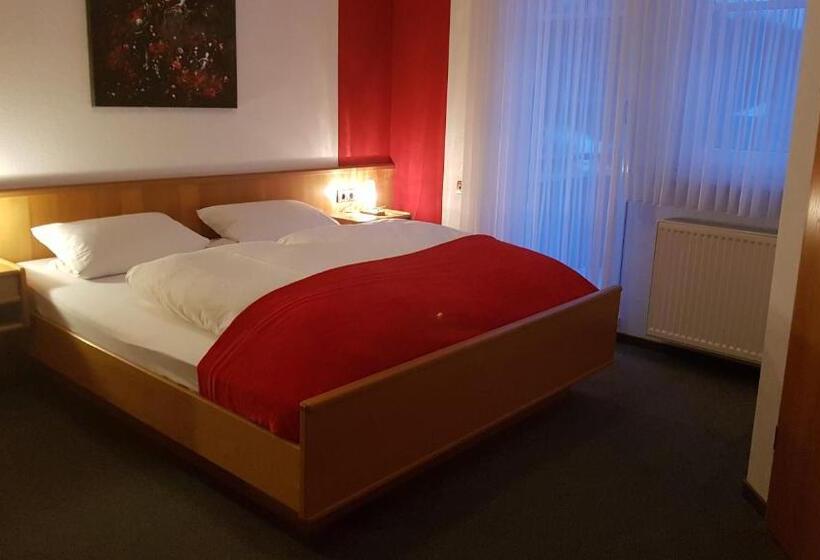 Номер Стандарт с Балконом, Gasthof Pension Hunaustuben