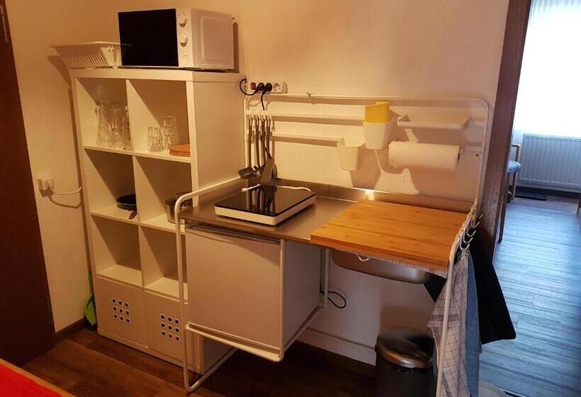 Семейный Номер, Gasthof Pension Hunaustuben