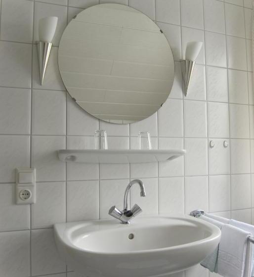 Семейный Номер, Gasthof Pension Hunaustuben