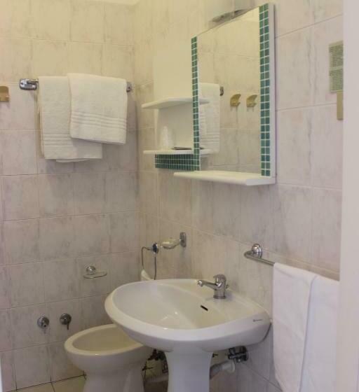 اتاق استاندارد, Albergo Moderno