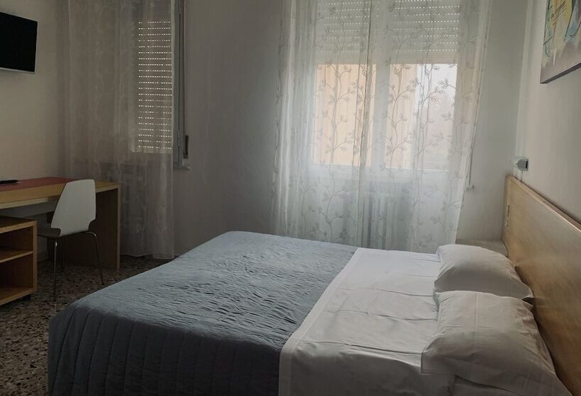 اتاق استاندارد, Albergo Moderno