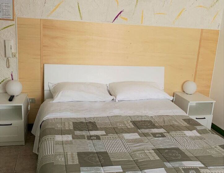 اتاق استاندارد, Albergo Moderno