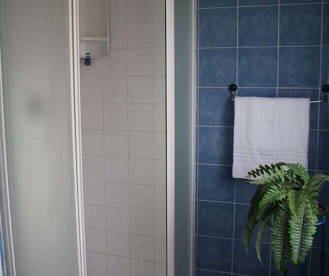 اتاق استاندارد یک نفره, Albergo Moderno