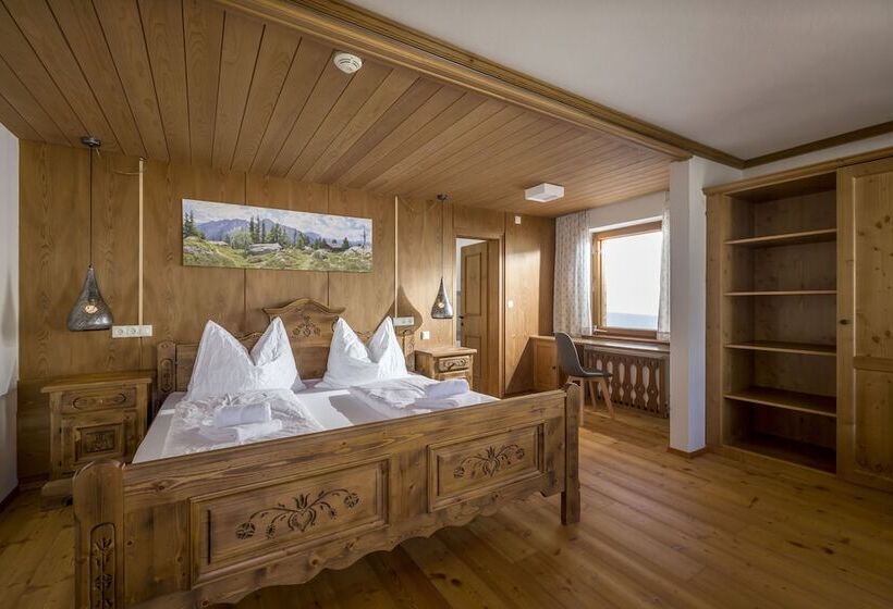 חדר דלוקס עם נוף להרים, Berg K Hof Kaisertal  Alpine Hideaway